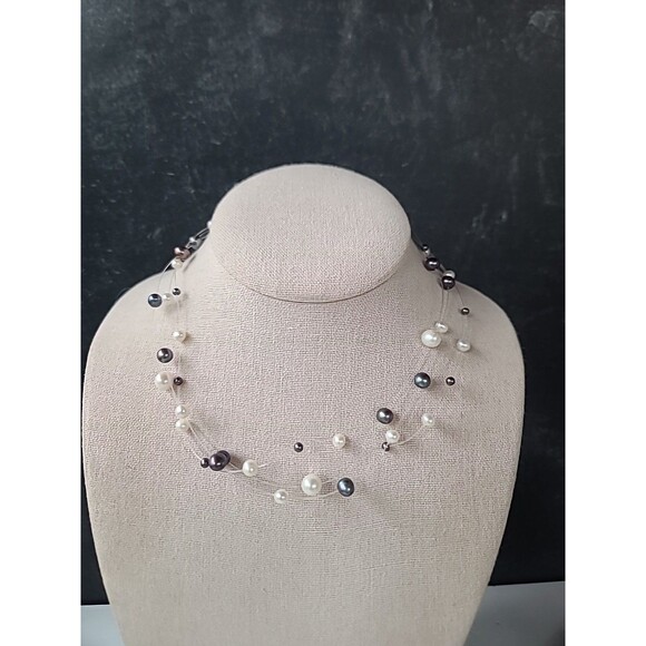 JCM 14KT Yellow Gold Clasp Three Strand Pearl Illusion Necklace Vintage - Picture 2 of 10